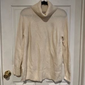 ☁️LOFT turtleneck sweater ☁️